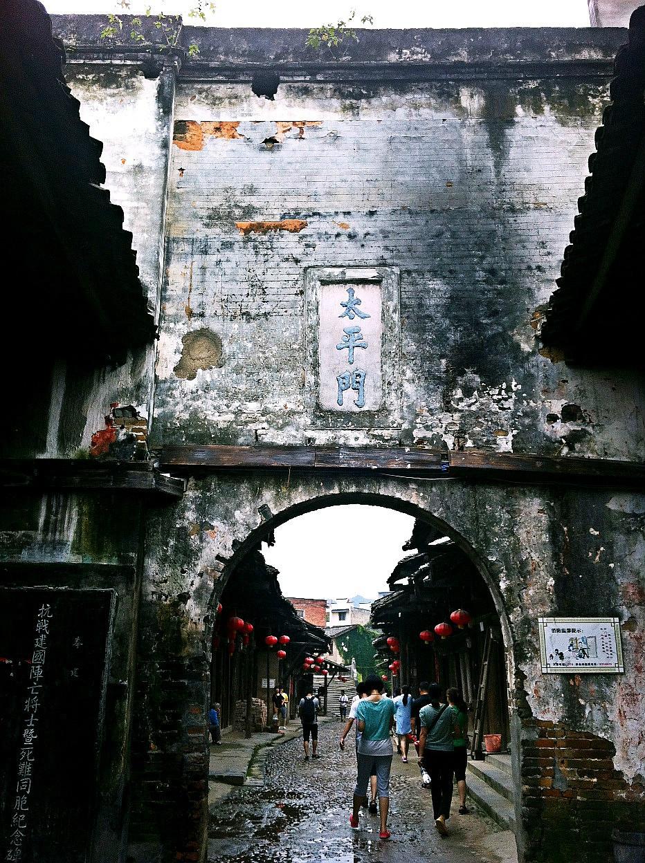 旅游知识有哪些内容？掌握这些让旅行更轻松省钱又安全